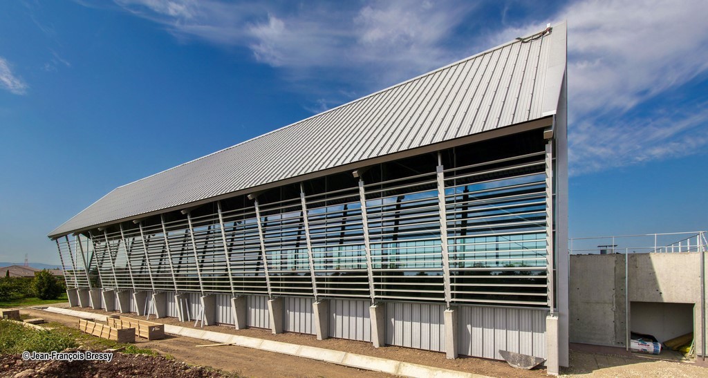 Couverture du gymnase de Valence en aluminium