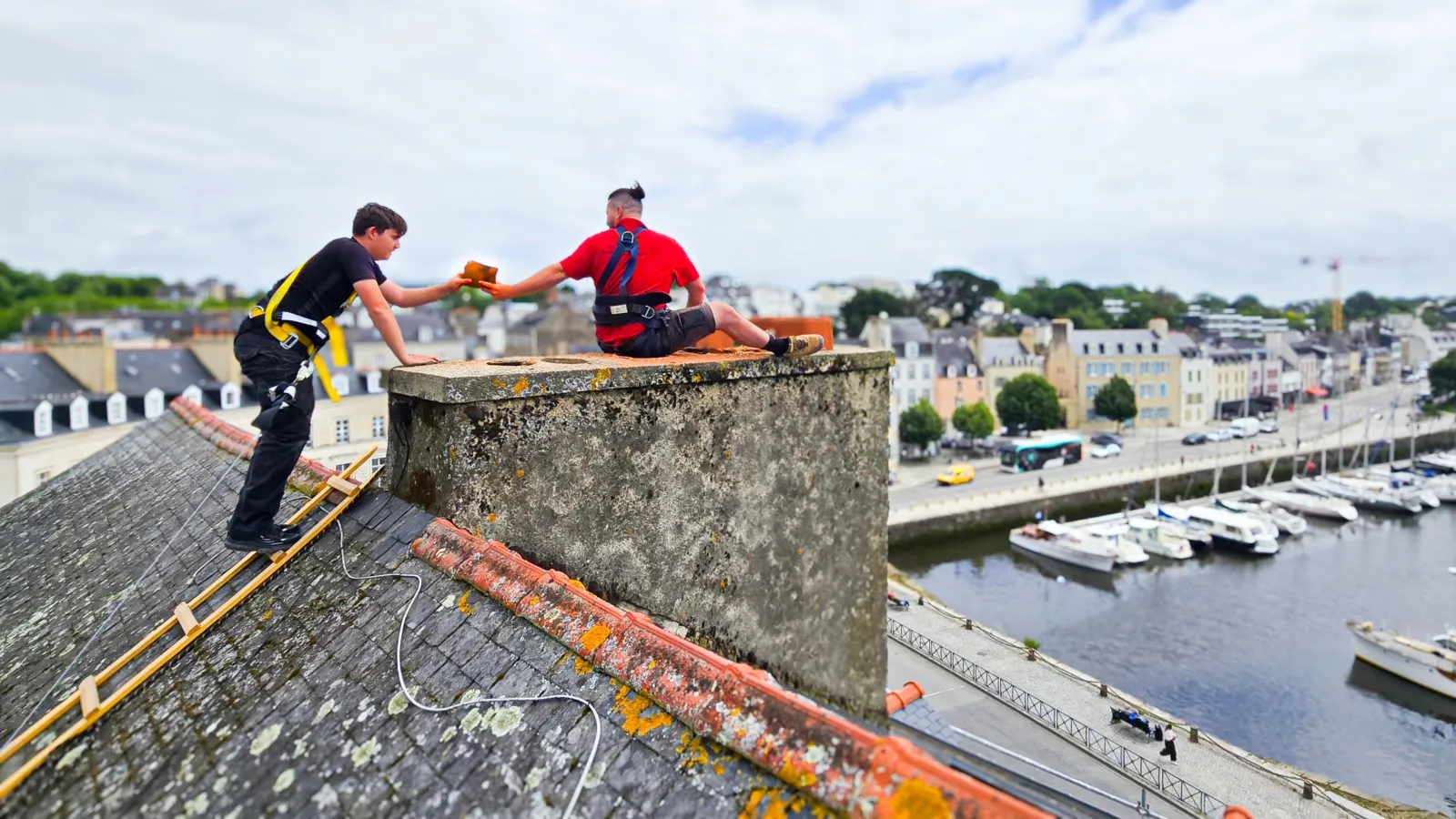 suppression des mitres  en terre cuite rouge